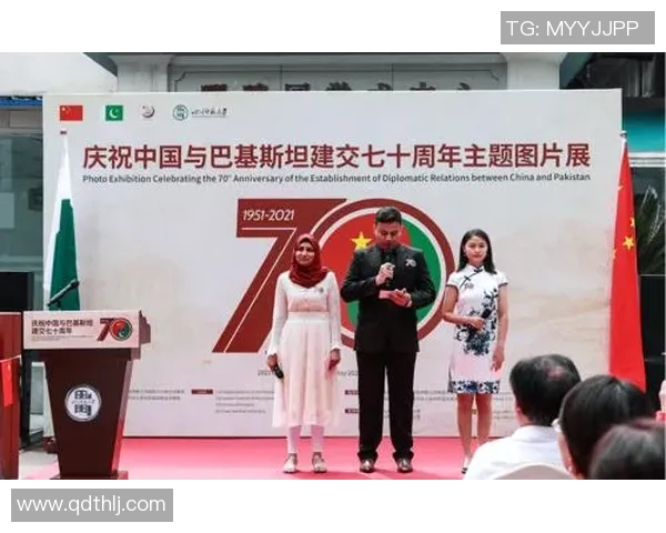 足球明星分享与中国好友的深厚情谊与共同成长的故事