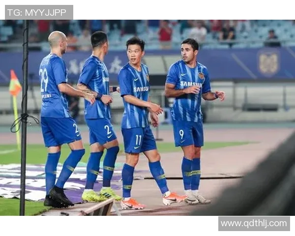 羽毛球评论：成都羽毛球队的边路渗透得失